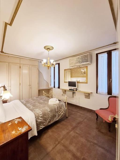 Ca'Briani Luxury - Behind S.Mark Square 威尼斯 外观 照片